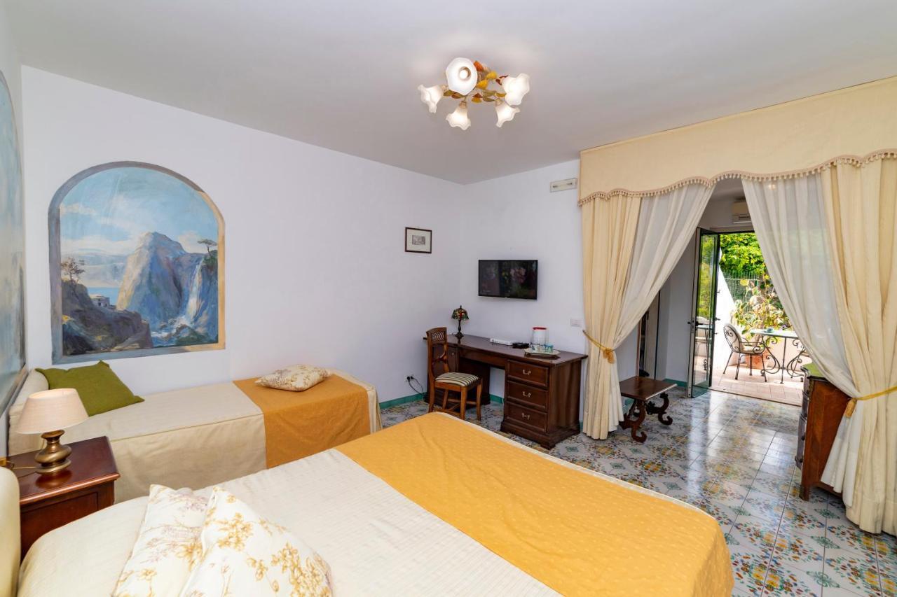 Bed and Breakfast Casa Teresa Позитано Экстерьер фото