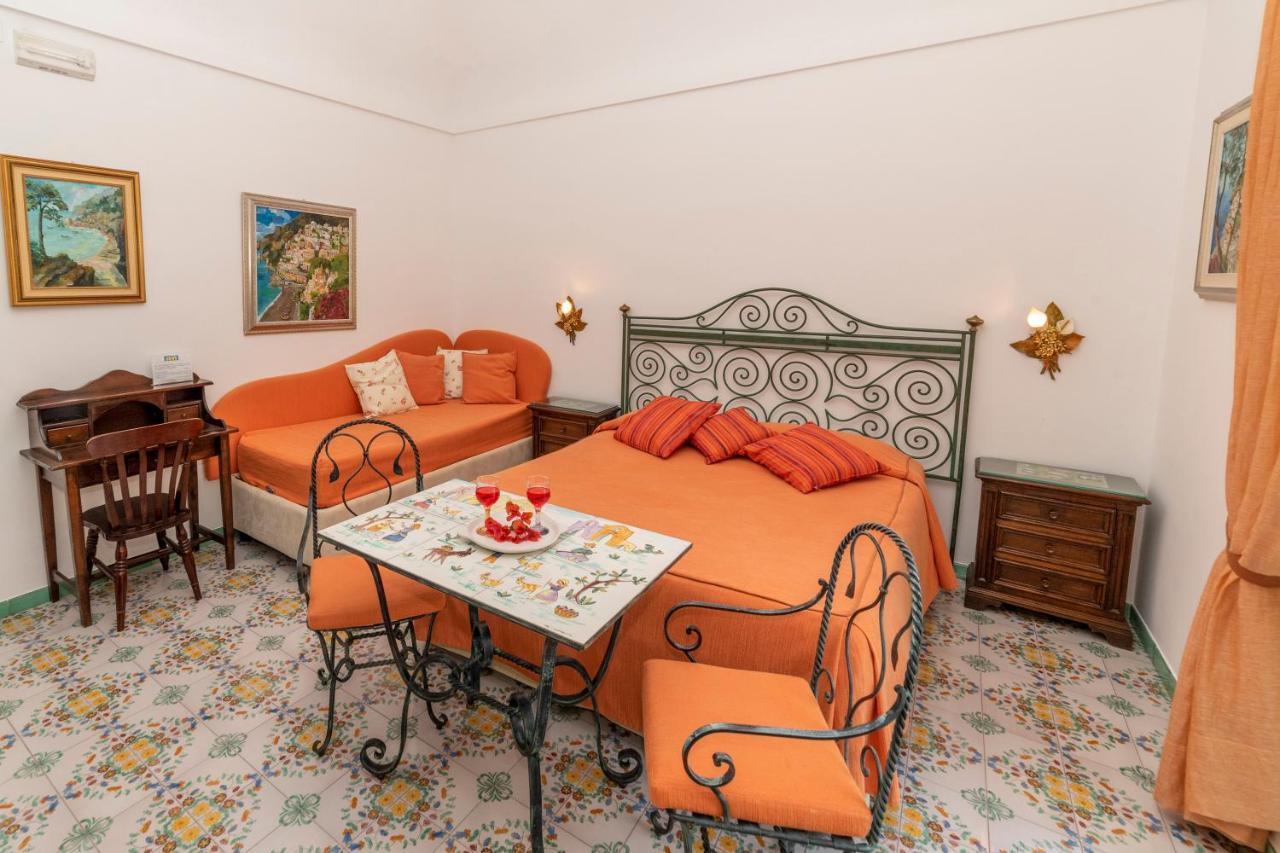 Bed and Breakfast Casa Teresa Позитано Экстерьер фото